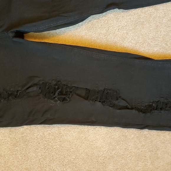 Refuge black destructed jeggings size 14 - Picture 4 of 13